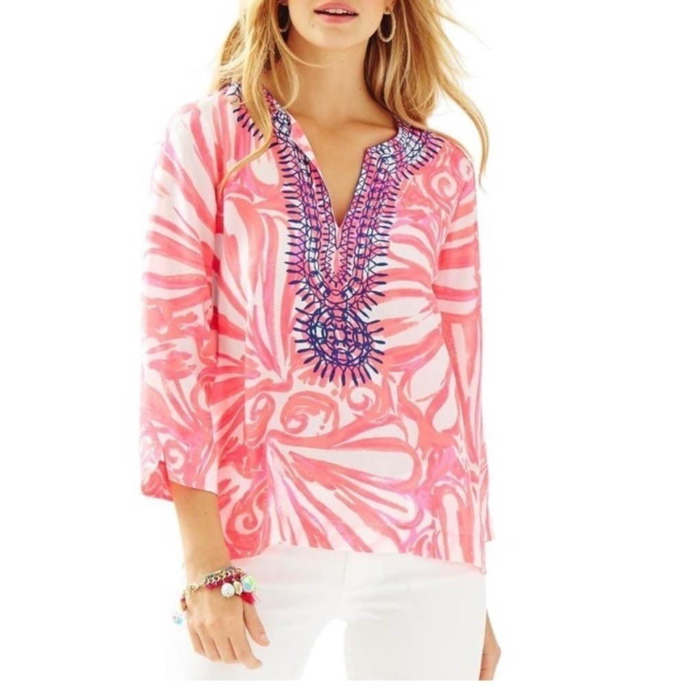Lily Pulitzer Size XL Amelia Island 100%Silk Tunic
Blouse in Pink Sun Ray Shimmy
